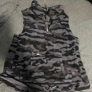 Women’s workout tank